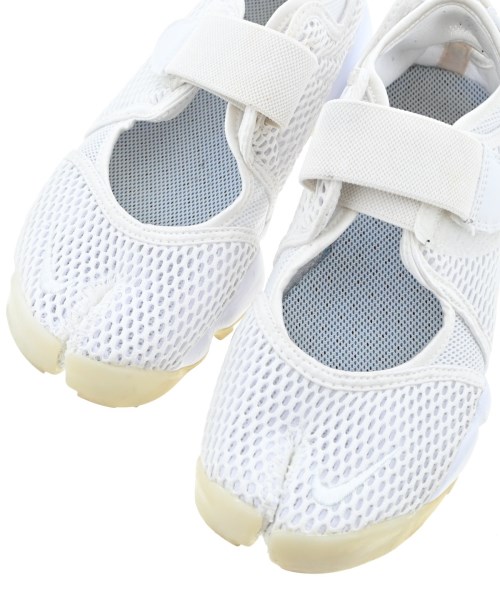 NIKE（ナイキ）スニーカー 白 サイズ:24cm レディース/2200702402036