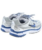NIKE（ナイキ）スニーカー シルバー サイズ:24cm レディース/2200702402043