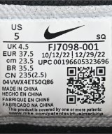 NIKE（ナイキ）スニーカー 紺 サイズ:23.5cm レディース/2200702402067