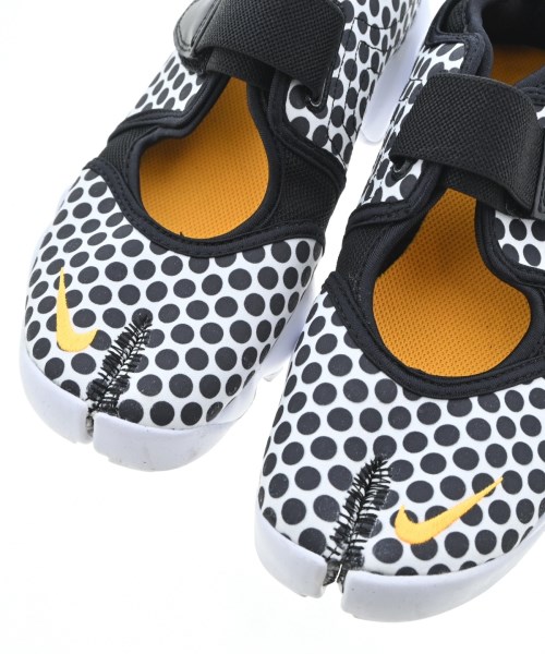 NIKE（ナイキ）スニーカー 白 サイズ:24cm レディース/2200702218408