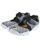 NIKE スニーカー