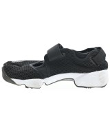 NIKE（ナイキ）スニーカー 黒 サイズ:28cm メンズ/2200707391021