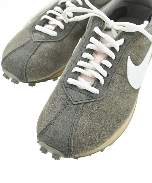 NIKE（ナイキ）スニーカー カーキ サイズ:26cm メンズ/2200707589015