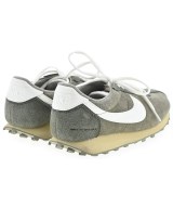 NIKE（ナイキ）スニーカー カーキ サイズ:26cm メンズ/2200707589015