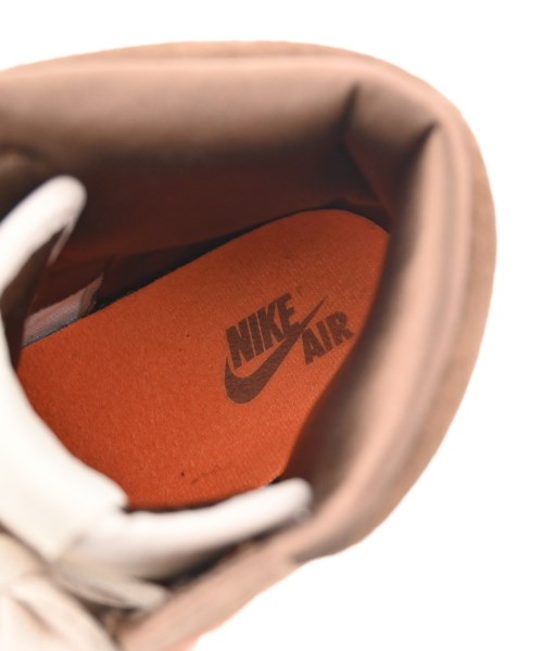 NIKE（ナイキ）スニーカー ベージュ サイズ:27cm メンズ/2200707812311