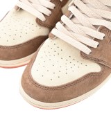NIKE（ナイキ）スニーカー ベージュ サイズ:27cm メンズ/2200707812311