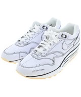NIKE スニーカー