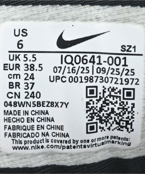 NIKE（ナイキ）スニーカー 黒 サイズ:24cm メンズ/2200662980070