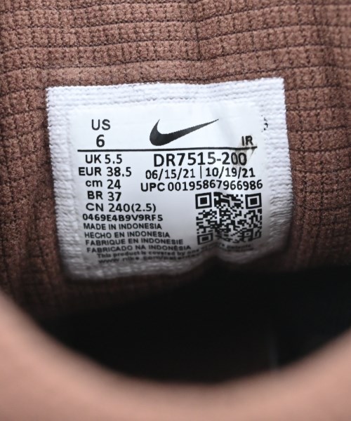 NIKE（ナイキ）スニーカー 茶 サイズ:24cm レディース/2200663018024