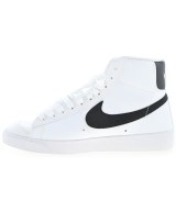 NIKE（ナイキ）スニーカー 白 サイズ:25cm メンズ/2200663345199