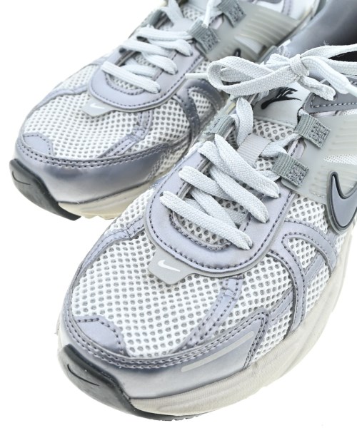 NIKE（ナイキ）スニーカー グレー サイズ:24cm レディース/2200662107200
