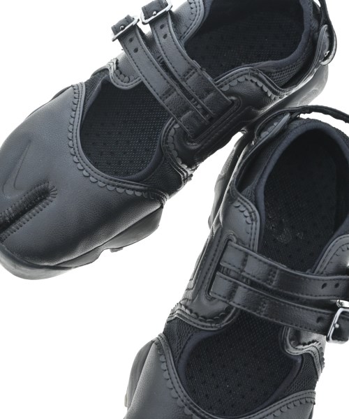 NIKE（ナイキ）スニーカー 黒 サイズ:25cm レディース/2200665735073