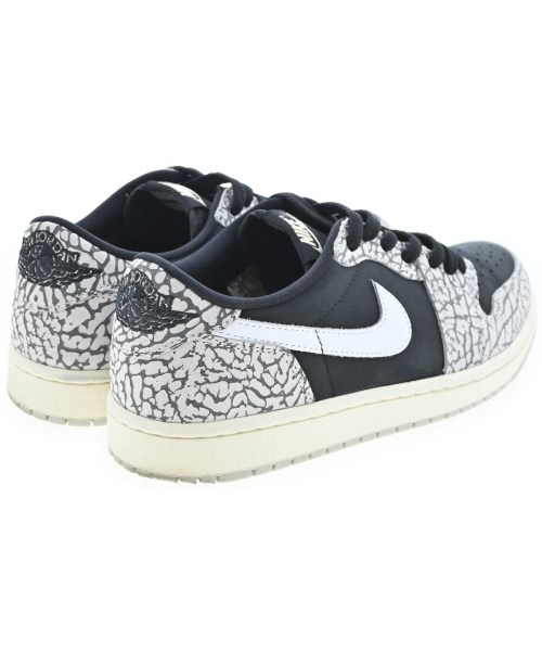 NIKE（ナイキ）スニーカー グレー サイズ:26cm メンズ/2200666324016