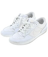 NIKE スニーカー