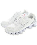 NIKE スニーカー