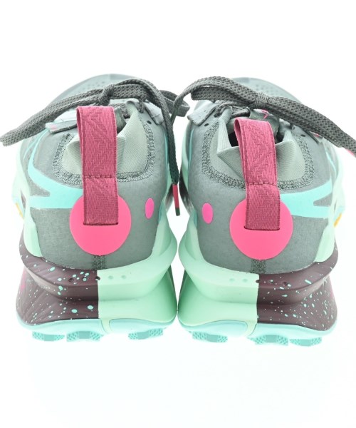 NIKE（ナイキ）スニーカー カーキ サイズ:25cm レディース/2200671043063