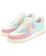 NIKE スニーカー