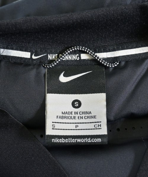 NIKE（ナイキ）ダウンジャケット/ダウンベスト 黒 サイズ:S メンズ/2200728619258