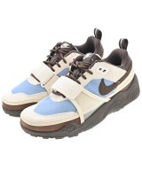 NIKE スニーカー
