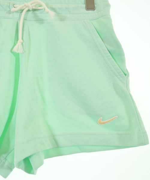 NIKE（ナイキ）ショートパンツ 緑 サイズ:S レディース/2200734746108
