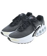 NIKE スニーカー
