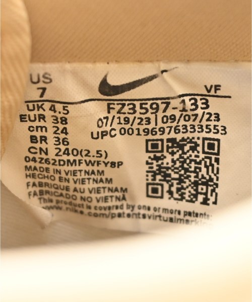 NIKE（ナイキ）スニーカー 白 サイズ:24cm レディース/2200714097084