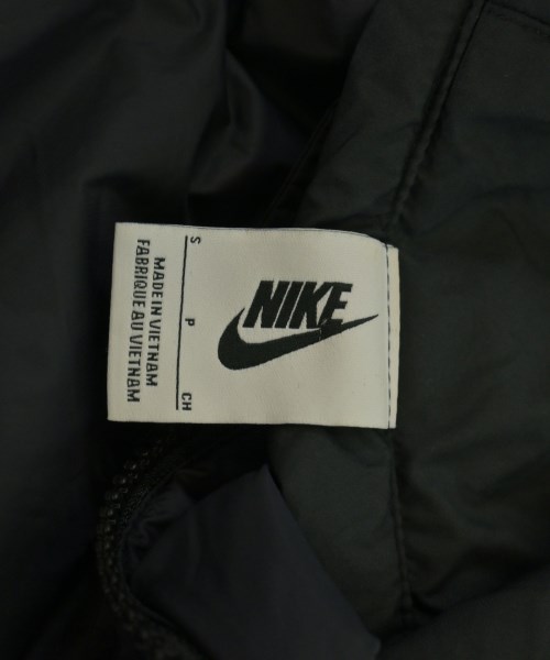 NIKE（ナイキ）ダウンコート 黒 サイズ:S メンズ/2200719916076