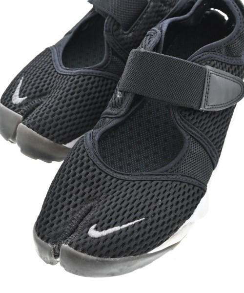 NIKE（ナイキ）スニーカー 黒 サイズ:25cm レディース/2200715620038