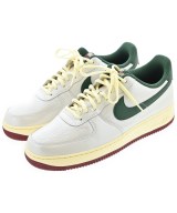 NIKE スニーカー