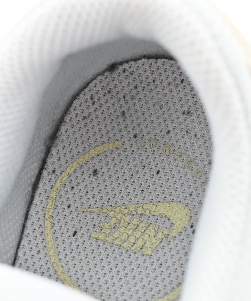 NIKE（ナイキ）スニーカー ベージュ サイズ:23cm レディース/2200717157099