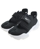 NIKE スニーカー