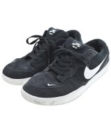 NIKE スニーカー