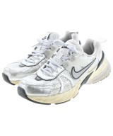 NIKE スニーカー