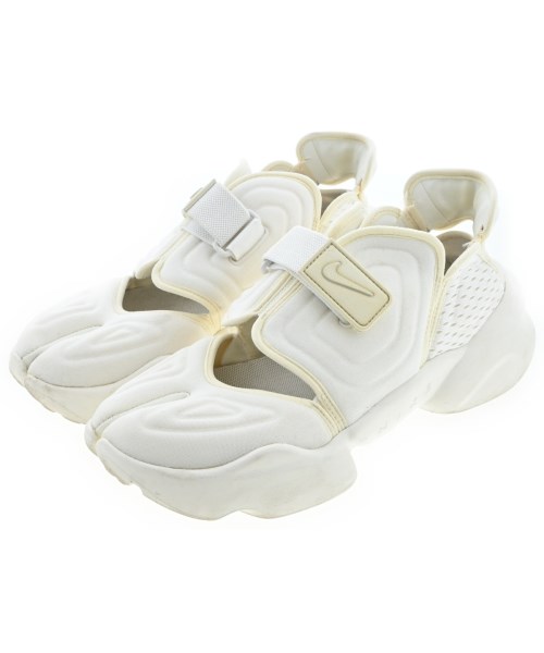NIKE(ナイキ)のスニーカー サイズ:25.5cm 2,400円