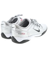 NIKE（ナイキ）スニーカー シルバー サイズ:25.5cm メンズ/2200722458273