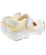 NIKE（ナイキ）スニーカー 白 サイズ:23cm レディース/2200719694431