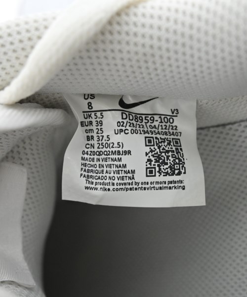 NIKE（ナイキ）スニーカー 白 サイズ:25cm レディース/2200720003611