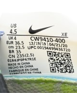 NIKE（ナイキ）スニーカー 緑 サイズ:23.5cm レディース/2200726915079