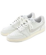 NIKE スニーカー