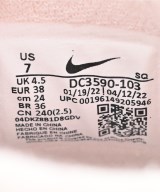 NIKE（ナイキ）スニーカー ベージュ サイズ:24cm レディース/2200725081010