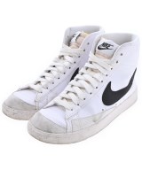 NIKE スニーカー