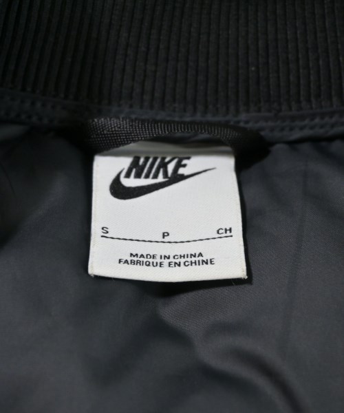 NIKE（ナイキ）ダウンジャケット/ダウンベスト 黒 サイズ:S メンズ/2200677745015