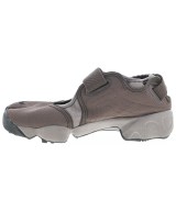 NIKE（ナイキ）サンダル 茶 サイズ:24cm レディース/2200675688147