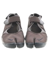 NIKE（ナイキ）サンダル 茶 サイズ:24cm レディース/2200675688147