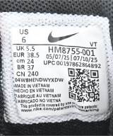 NIKE（ナイキ）スニーカー 黒 サイズ:24cm レディース/2200684341019