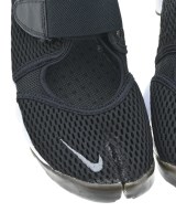 NIKE（ナイキ）スニーカー 黒 サイズ:24cm レディース/2200685336083