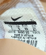 NIKE（ナイキ）スニーカー ベージュ サイズ:25cm メンズ/2200686120018