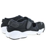 NIKE（ナイキ）スニーカー 黒 サイズ:25cm レディース/2200681402072