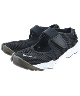 NIKE スニーカー