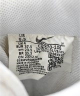 NIKE（ナイキ）スニーカー ベージュ サイズ:23.5cm レディース/2200685129197